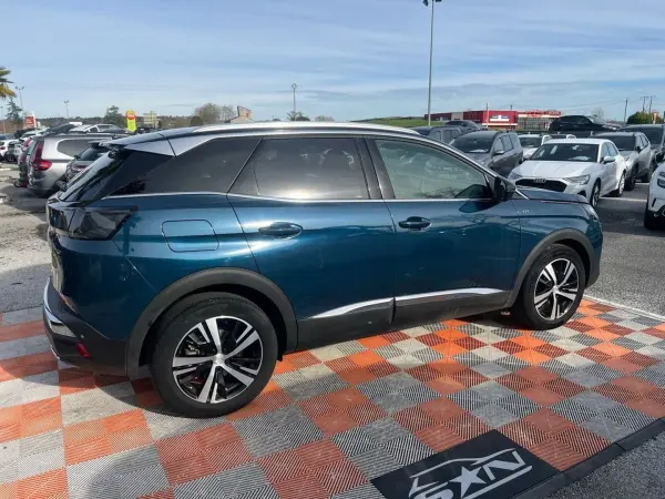 Peugeot 3008 BlueHDi 130 EAT8 GT - Photo 4