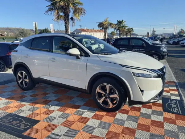 Nissan QASHQAI Mild Hybrid 158 X-TRONIC N-CONNECTA Toit GPS Caméra 360° Pack Hiver - Photo 3