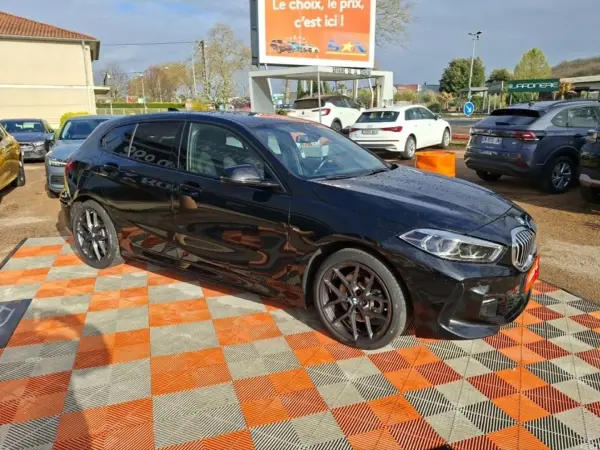 BMW SERIE 1 118iA 136 DKG7 M SPORT GPS Pro Caméra JA 18" Keyless - Photo 3