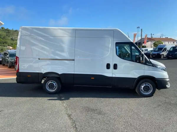 Iveco Iveco 35S16 2.3 12m3 156 HI-MATIC BVA Clim Caméra Regul 35240HT - Photo 4