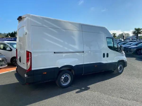 Iveco Iveco 35S16 2.3 12m3 156 HI-MATIC BVA Clim Caméra Regul 35240HT - Photo 5