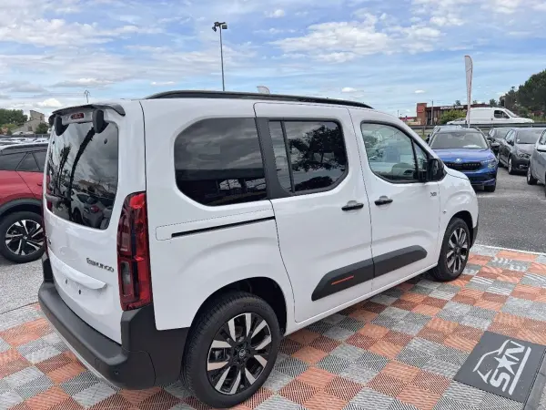 Citroën BERLINGO BlueHDi 130 EAT8 MAX Pack XTR et Techno - Photo 5