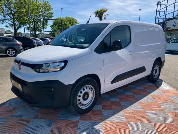 Citroën BERLINGO FOURGON NEW XL BlueHDi 100 BV6 950 kg Ecran Caméra Pack Chantier Pte Lat. Kit Bois 3 PL - Photo 2