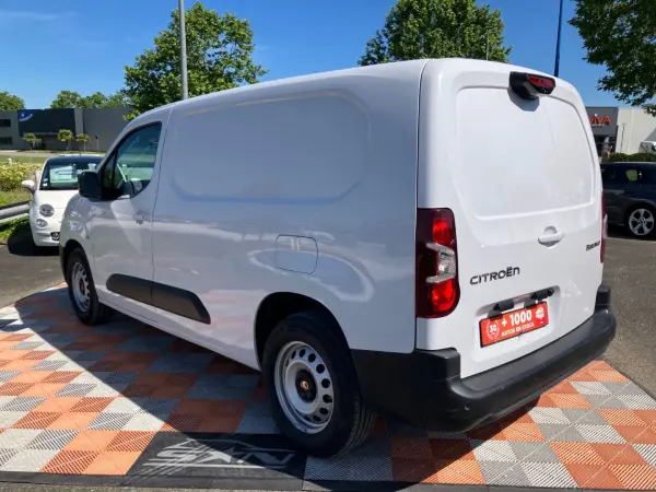 Citroën BERLINGO FOURGON NEW XL BlueHDi 100 BV6 950 kg Ecran Caméra Pack Chantier Pte Lat. Kit Bois 3 PL - Photo 4