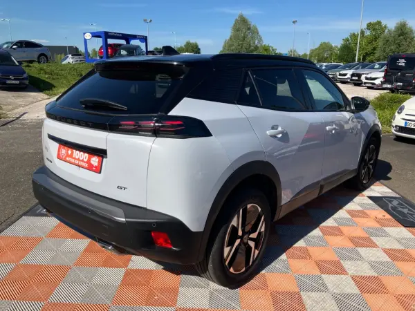 Peugeot 2008 NEW PureTech 130 EAT8 GT GPS Toit Ouvrant - Photo 4