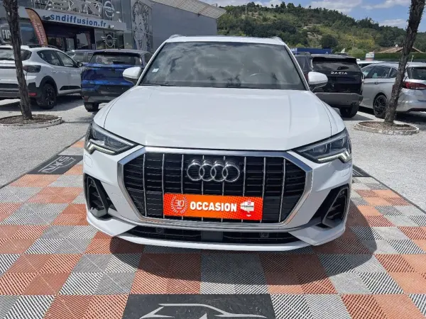 Audi Q3 35 TDI 150 S-Tronic7 S LINE JA19 Matrix LED 1 ère main (13 Options) - Photo 2