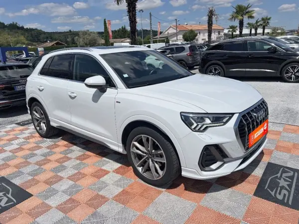 Audi Q3 35 TDI 150 S-Tronic7 S LINE JA19 Matrix LED 1 ère main (13 Options) - Photo 3