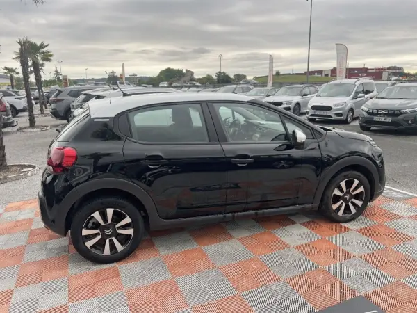 Citroën C3 PureTech 110 BV6 SHINE GPS - Photo 4