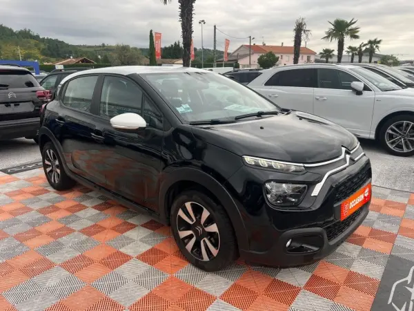 Citroën C3 PureTech 110 BV6 SHINE GPS - Photo 3