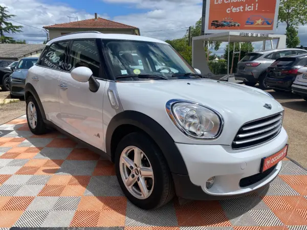 Mini COUNTRYMAN COOPER D 112 BV6 ALL4 - Photo 2