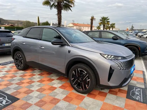 Peugeot 3008 Hybrid 145 e-DCS6 GT - Photo 3
