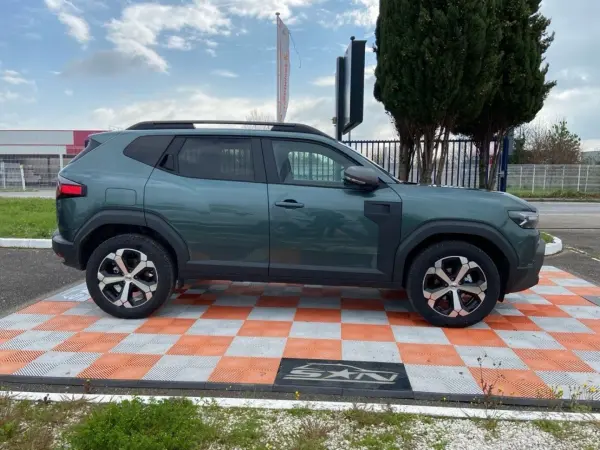 Dacia DUSTER ECO-G 120 AUTO 4X2 JOURNEY Pack City et Cold+ - Photo 4