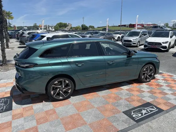Peugeot 308 SW 1.5 BLUEHDI 130 EAT8 ALLURE PACK - Photo 4
