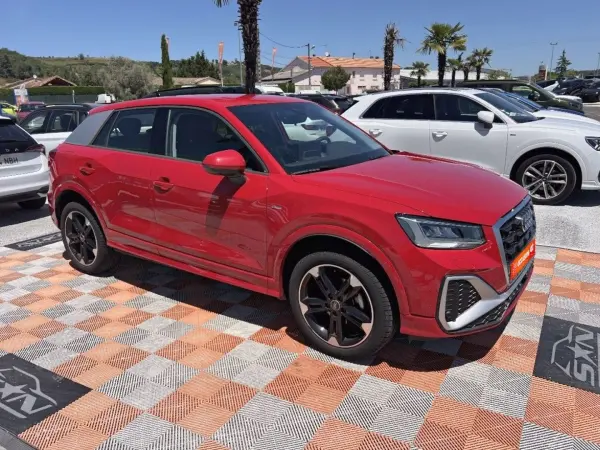 Audi Q2 30 TDI 116 S LINE Ext GPS Caméra Keyless JA 18" - Photo 3
