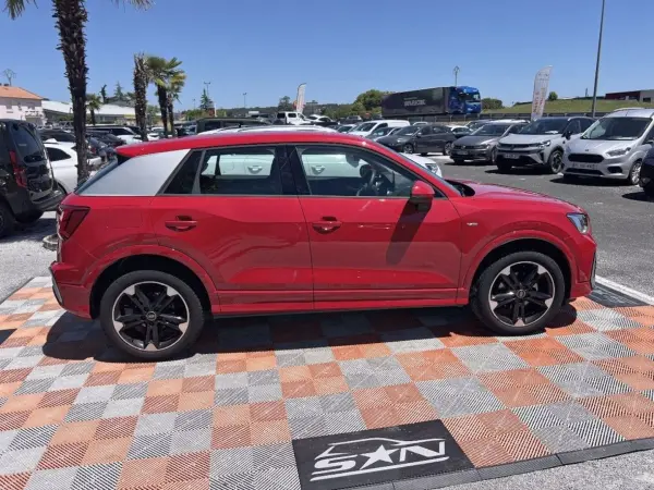 Audi Q2 30 TDI 116 S LINE Ext GPS Caméra Keyless JA 18" - Photo 4