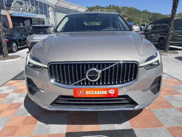 Volvo XC 60 T6 AWD PHEV 350 BVA8 CORE BRIGHT Toit Pano Caméra Hayon JA 18" - Photo 2