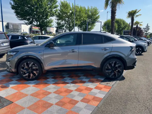 Renault RAFALE E-Tech Full Hybrid 200 ESPRIT ALPINE Toit Pano - Photo 2