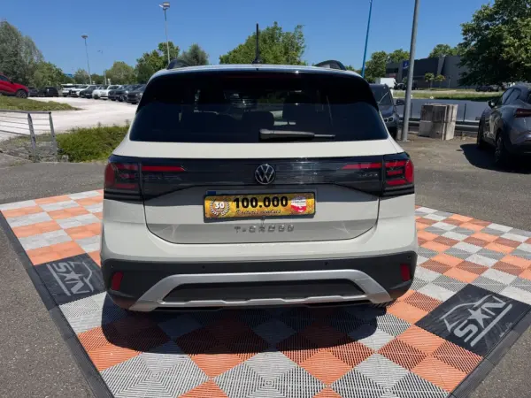 Volkswagen T-CROSS 1.0 TSI 116 BV6 LIFE PLUS Caméra JA 17" LEDS - Photo 5