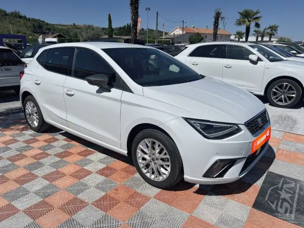 Seat IBIZA 1.0 TSI 115 BV6 XCELLENCE SPECIAL Caméra Cockpit - Photo 3