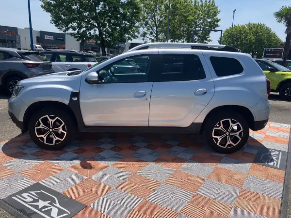 Dacia DUSTER ECO-G 100 BV6 PRESTIGE GPS Caméra - Photo 2