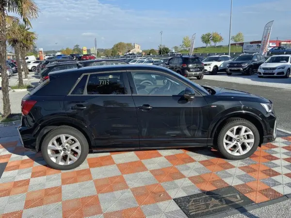 Audi Q2 35 TFSI 150 S-TRONIC S-LINE Ext GPS Caméra Hayon Keyless - Photo 4