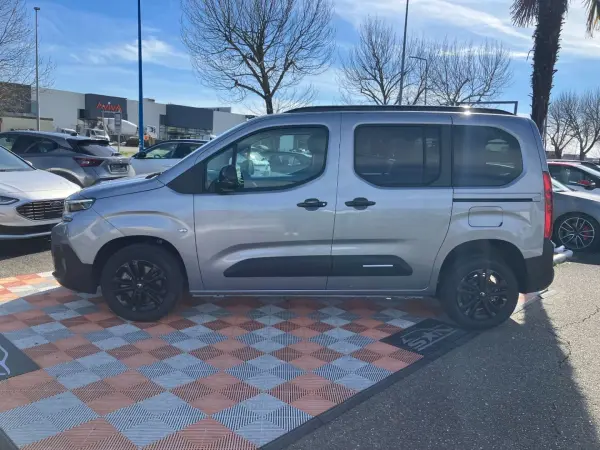 Citroën BERLINGO BlueHDi 130 EAT8 MAX N-1 5 Places - Photo 2