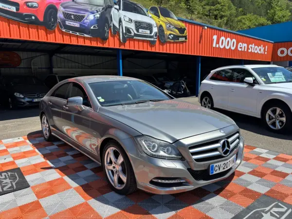 Mercedes-Benz CLS 350 CDI 3.0 V6 7G-Tronic BlueEFFICIENCY 265cv - Photo 3