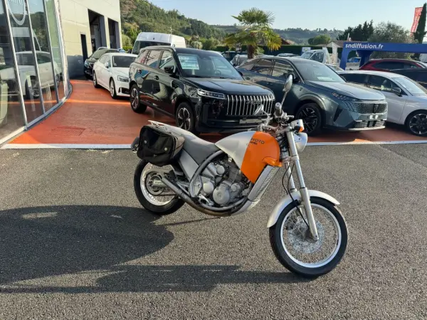 APRILIA 6.5 Motó 6.5 650cc - Photo 4