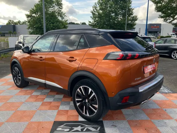 Peugeot 2008 PureTech 130 GT PACK Toit Ouvrant - Photo 4