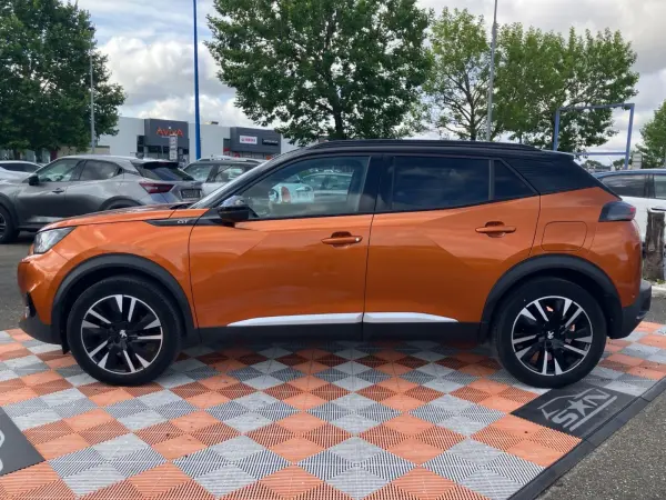 Peugeot 2008 PureTech 130 GT PACK Toit Ouvrant - Photo 3