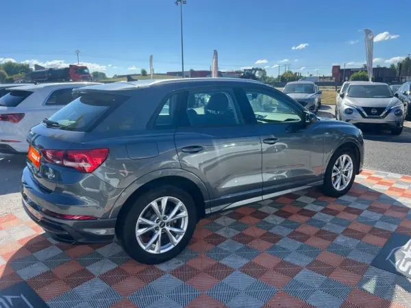 Audi Q3 2.0 TDI 150 S TRONIC 7 S-LINE EXT - Photo 5