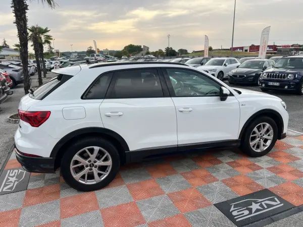 Audi Q3 2.0 TDI 150 S TRONIC 7 S-LINE EXT - Photo 4
