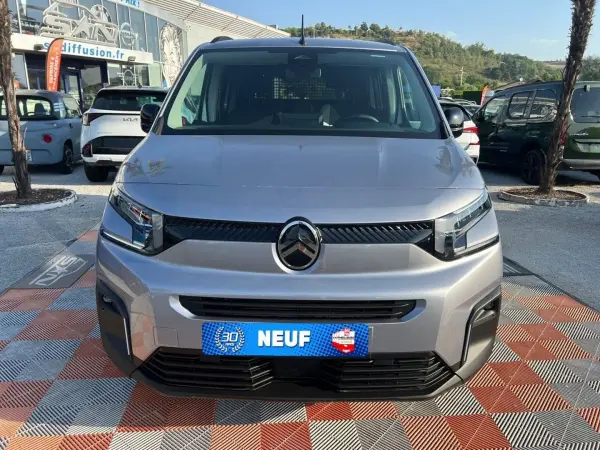 Citroën BERLINGO BlueHDi 130 EAT8 MAX EXPORT N-1 5 Places - Photo 2