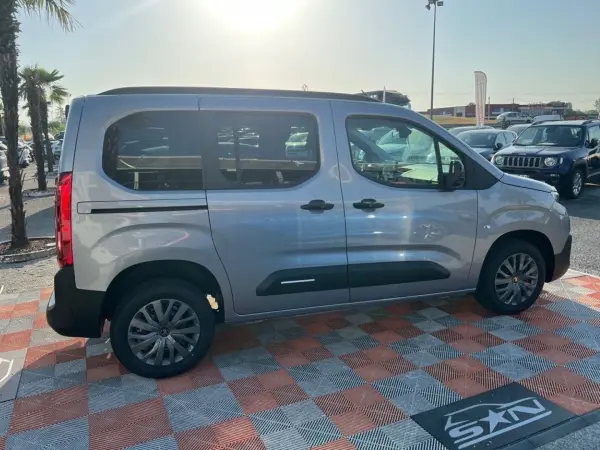 Citroën BERLINGO BlueHDi 130 EAT8 MAX EXPORT N-1 5 Places - Photo 4