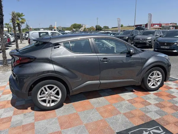 Toyota C-HR 1.8 HYBRID 122 BVA DYNAMIC Caméra - Photo 4