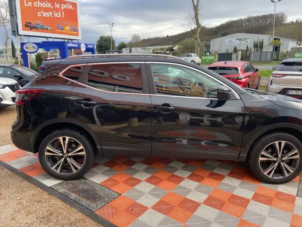 Nissan QASHQAI 1.2 DIG-T 115 BV6 N-CONNECTA TOIT PANO - Photo 2