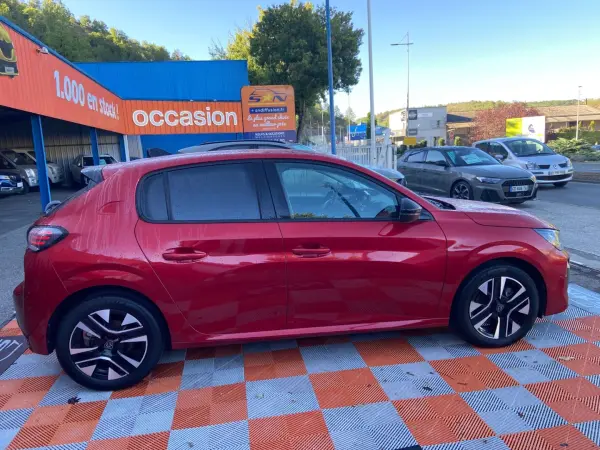 Peugeot 208 NEW PureTech 100 BV6 ALLURE Caméra 360° Angles Morts - Photo 4