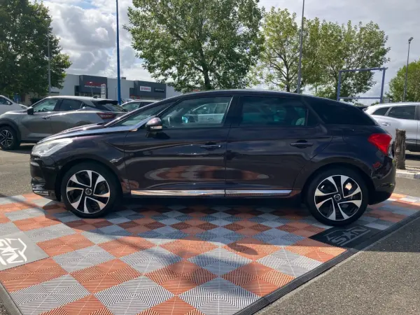 DS DS5 2.0 HDI 165 BV6 SPORT CHIC Toit CUIR GPS - Photo 3
