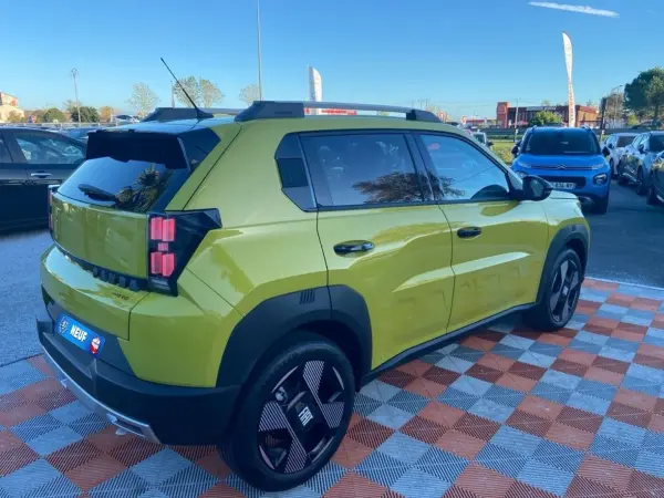 Fiat GRANDE PANDA 1.2 Hybrid 110 AUTO LA PRIMA - Photo 5