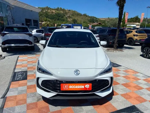 MG MG3 1.5 HY 195 LUXURY GPS CAMERA 360 - Photo 2