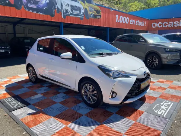 Toyota YARIS 110 VVT-i Dynamic Business 5p - Photo 3