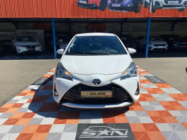 Toyota YARIS 110 VVT-i Dynamic Business 5p - Photo 2