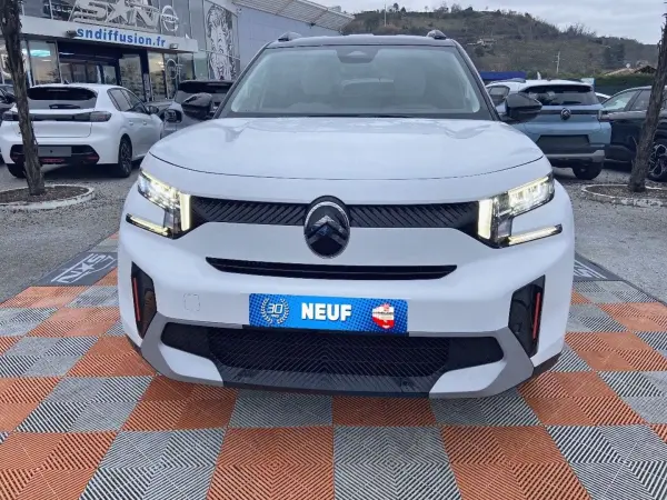 Citroën C3 AIRCROSS Hybride 145 e-DCS6 MAX Toit Noir - Photo 2