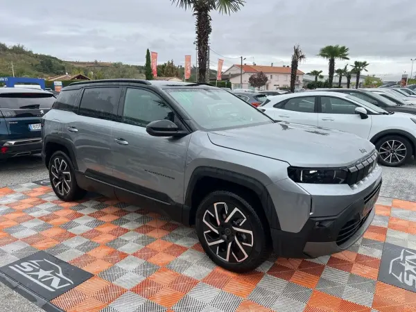 Jeep COMPASS 1.2 Hybrid 145 AUTOMATIQUE SUMMIT Pack Sécurité - Photo 3