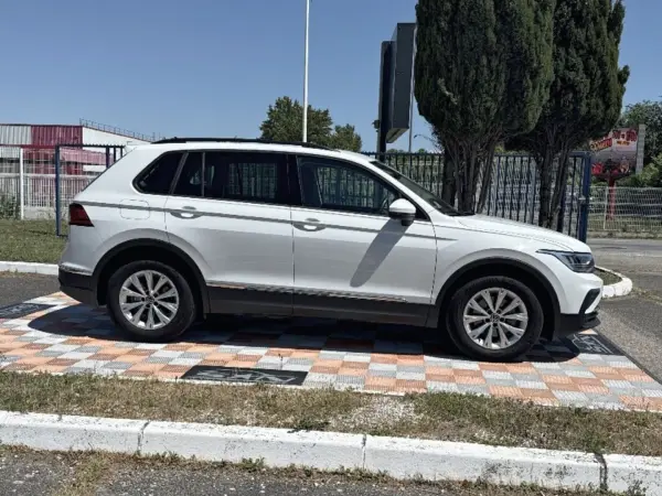 Volkswagen TIGUAN 1.5 TSI 150 DSG7 LIFE GPS Caméra Hayon - Photo 4