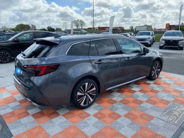 Toyota COROLLA TOURING SPORTS 1.8 HYBRIDE 140 DESIGN PACK TECH Hayon GPS Caméra - Photo 5