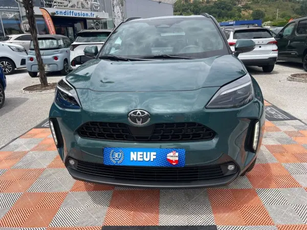Toyota YARIS CROSS 1.5 HYBRIDE 130 2WD DESIGN BUSINESS - Photo 2