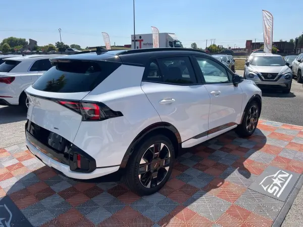 Kia SPORTAGE NEW 1.6 T-GDI HEV 239 BVA6 GT LINE Toit Bi-Ton - Photo 5