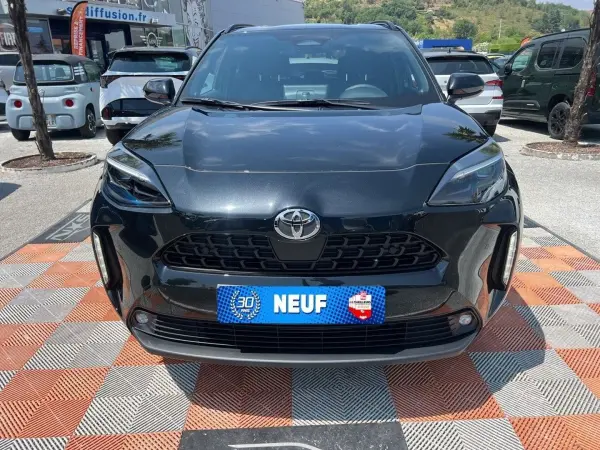 Toyota YARIS CROSS 1.5 HYBRIDE 130 2WD DESIGN BUSINESS - Photo 2