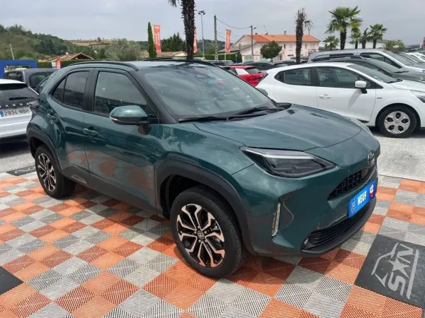Toyota YARIS CROSS 1.5 HYBRIDE 130 2WD DESIGN BUSINESS - Photo 3